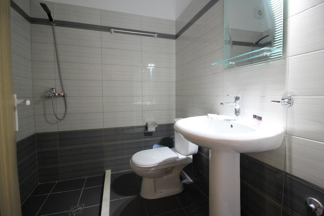 Centrum Hotel Ksamil Kültér fotó