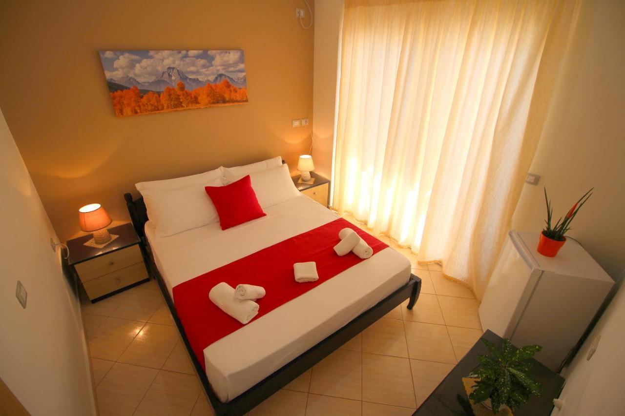 Centrum Hotel Ksamil Kültér fotó