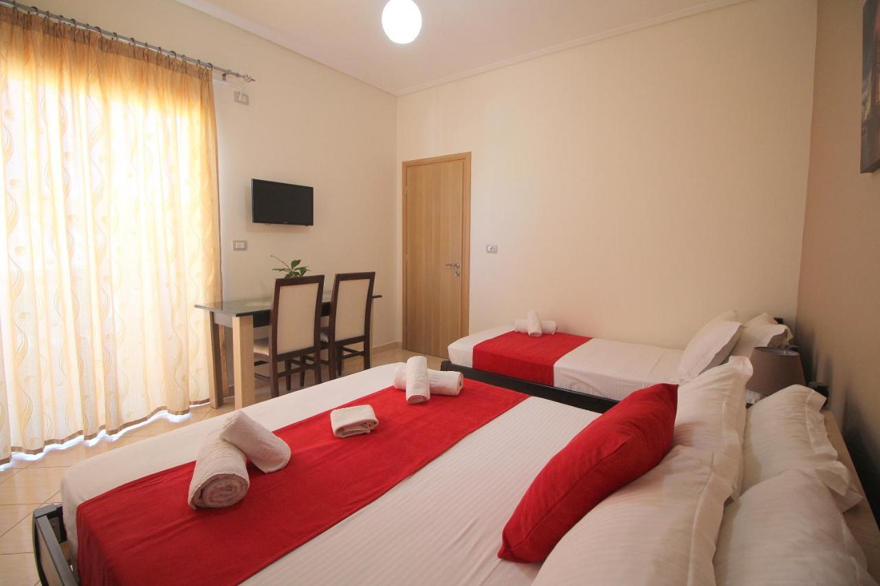 Centrum Hotel Ksamil Kültér fotó